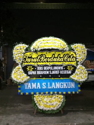 Papan Bunga Duka di Long Mesangat